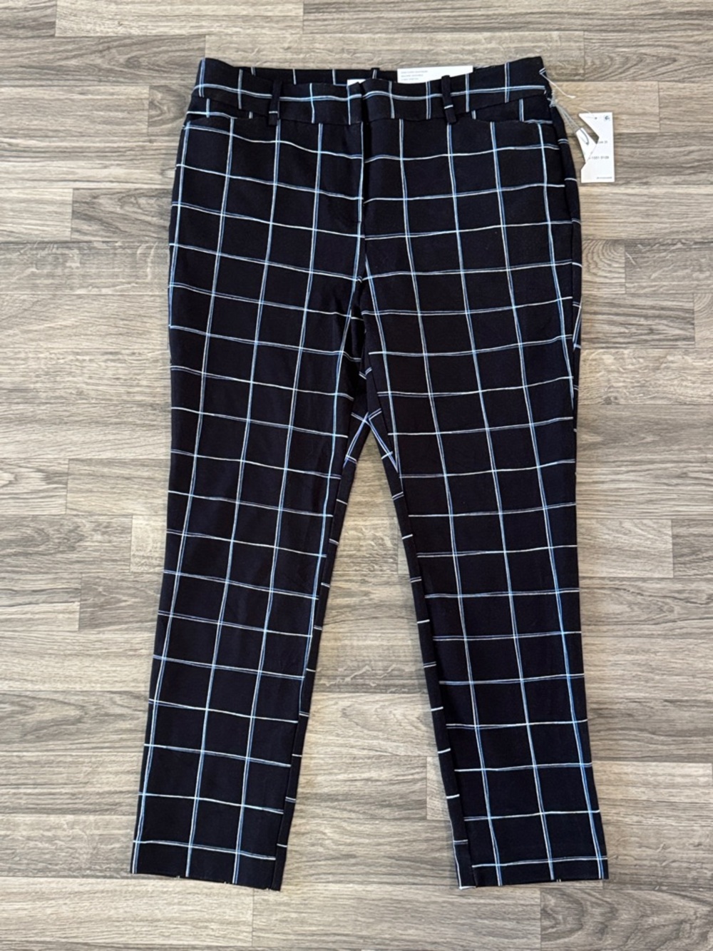NWT Liz Claiborne Emma ankle length mid rise pant women’s sz 8